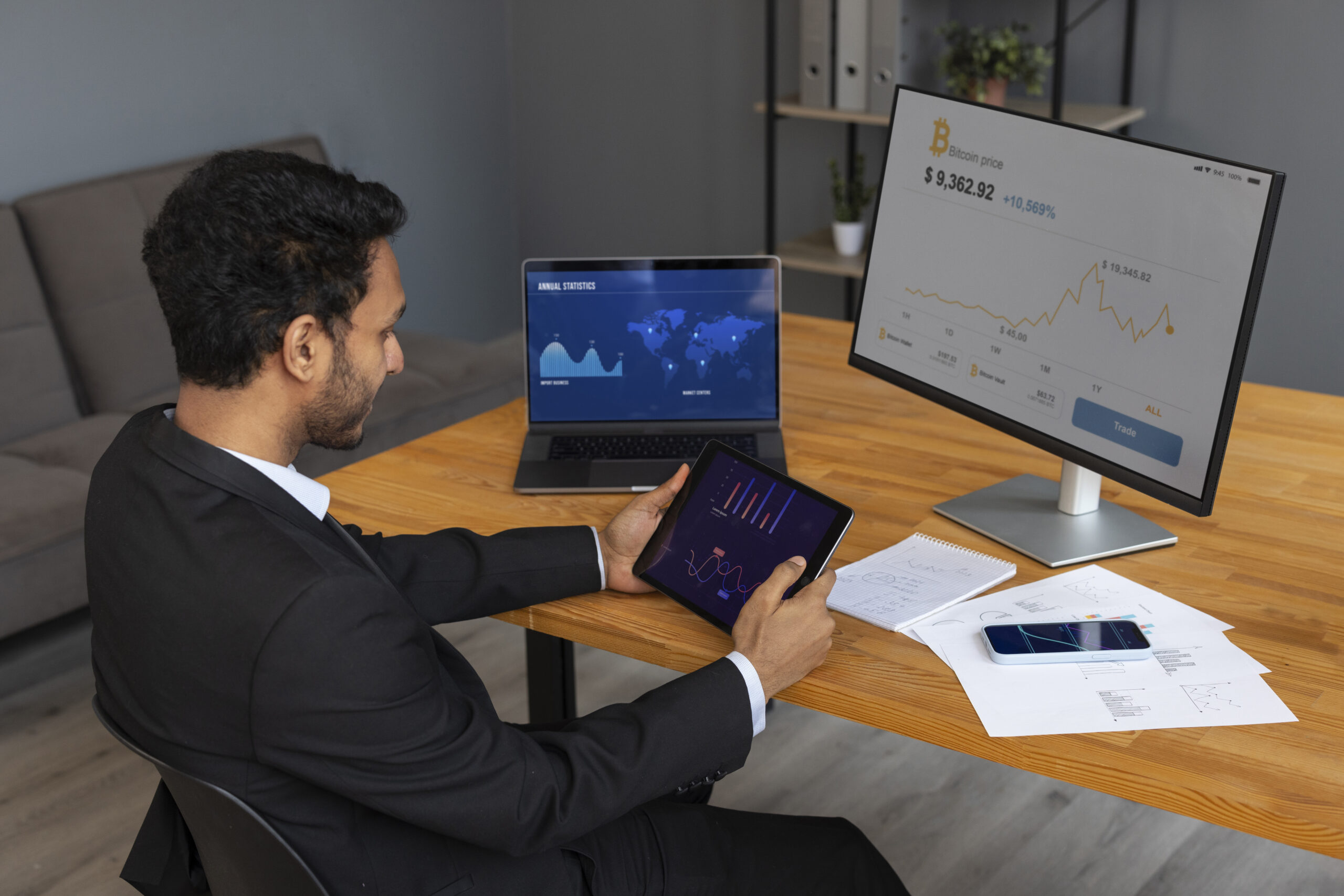 Unlocking Efficiency and Accountability with Construction Asset Tracking Software